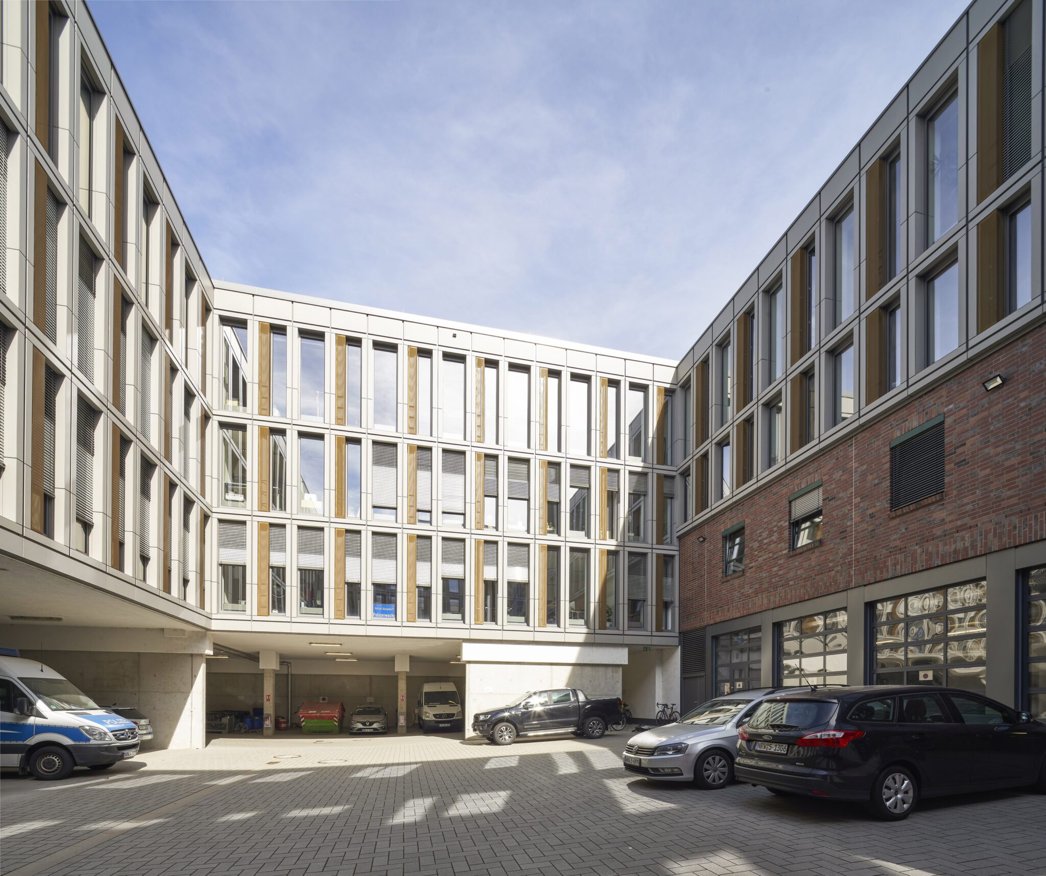 Polizeipräsidium Düsseldorf